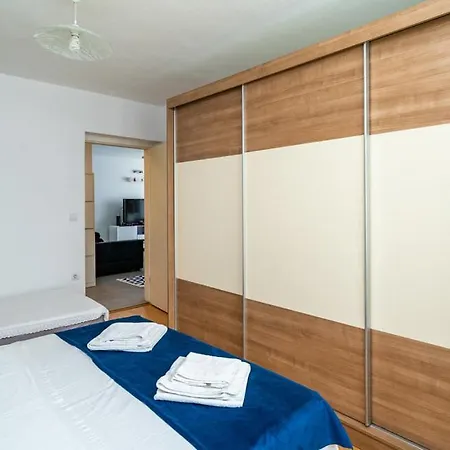 Lejlighed Two-bedroom Victory