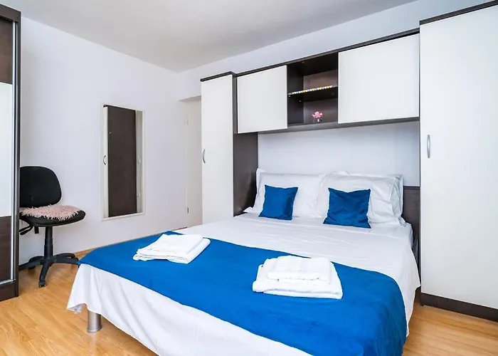 Two-bedroom Victory Appartamento Ragusa