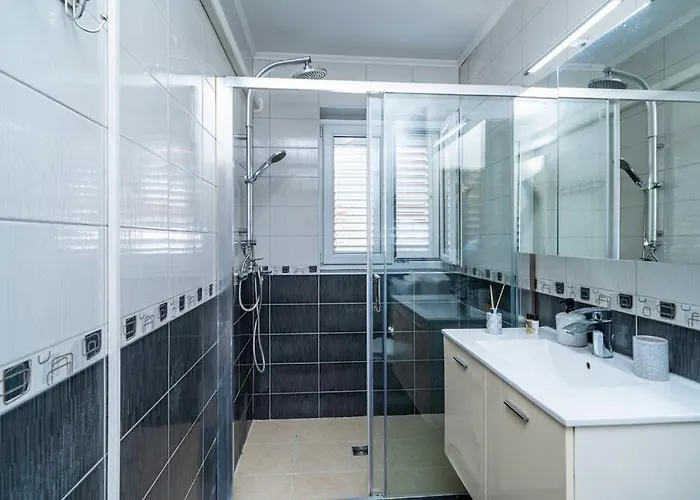 Two-bedroom Victory Appartamento Ragusa
