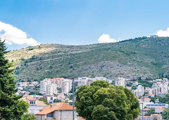 Two-bedroom Victory Ragusa