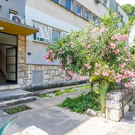Two-bedroom Victory Apartament