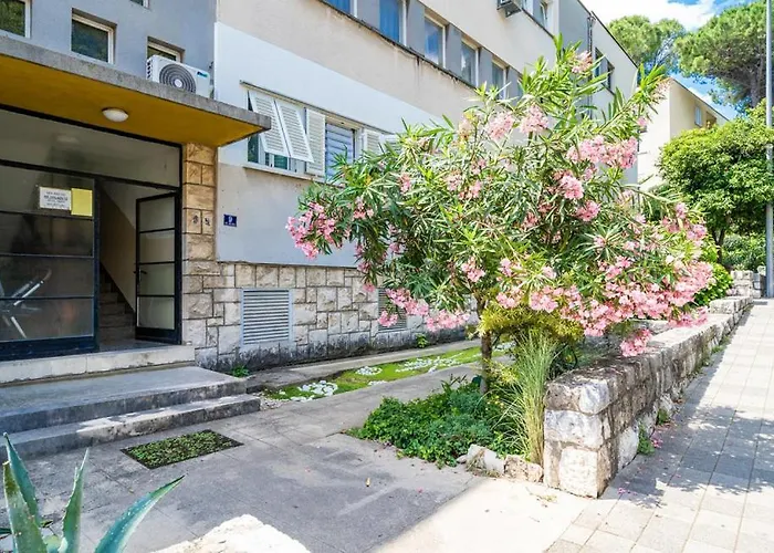 Two-bedroom Victory Apartament