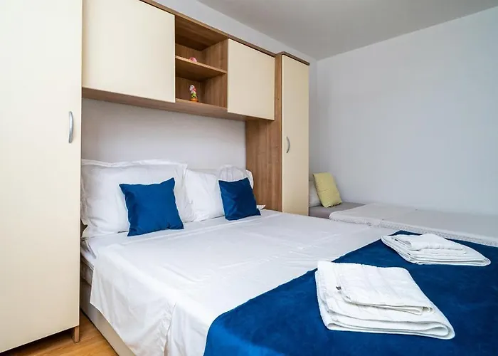 Two-bedroom Victory *